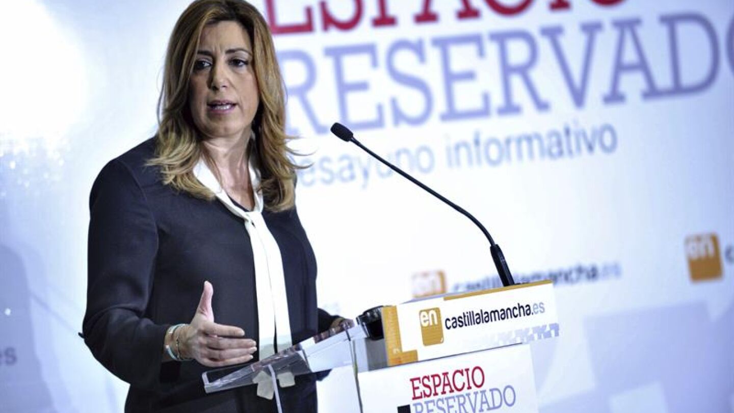 Susana D&iacute;az en un desayuno informativo