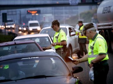 Vigilancia de la DGT en las carreteras