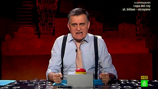 Wyoming: "Deber&iacute;amos llamarla Ana Gato, por mucho que la cague siempre cae de pie"