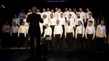 Un invitado sorpresa dirige el Coro de Hombres Gays de Madrid