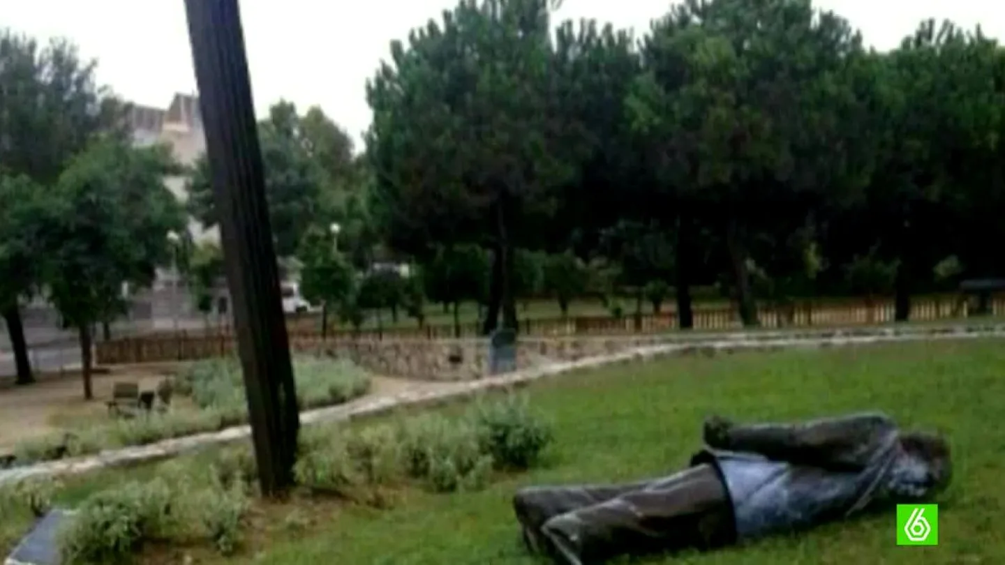 Estatua caída de Jordi Pujol Estatua caída de Jordi Pujol
