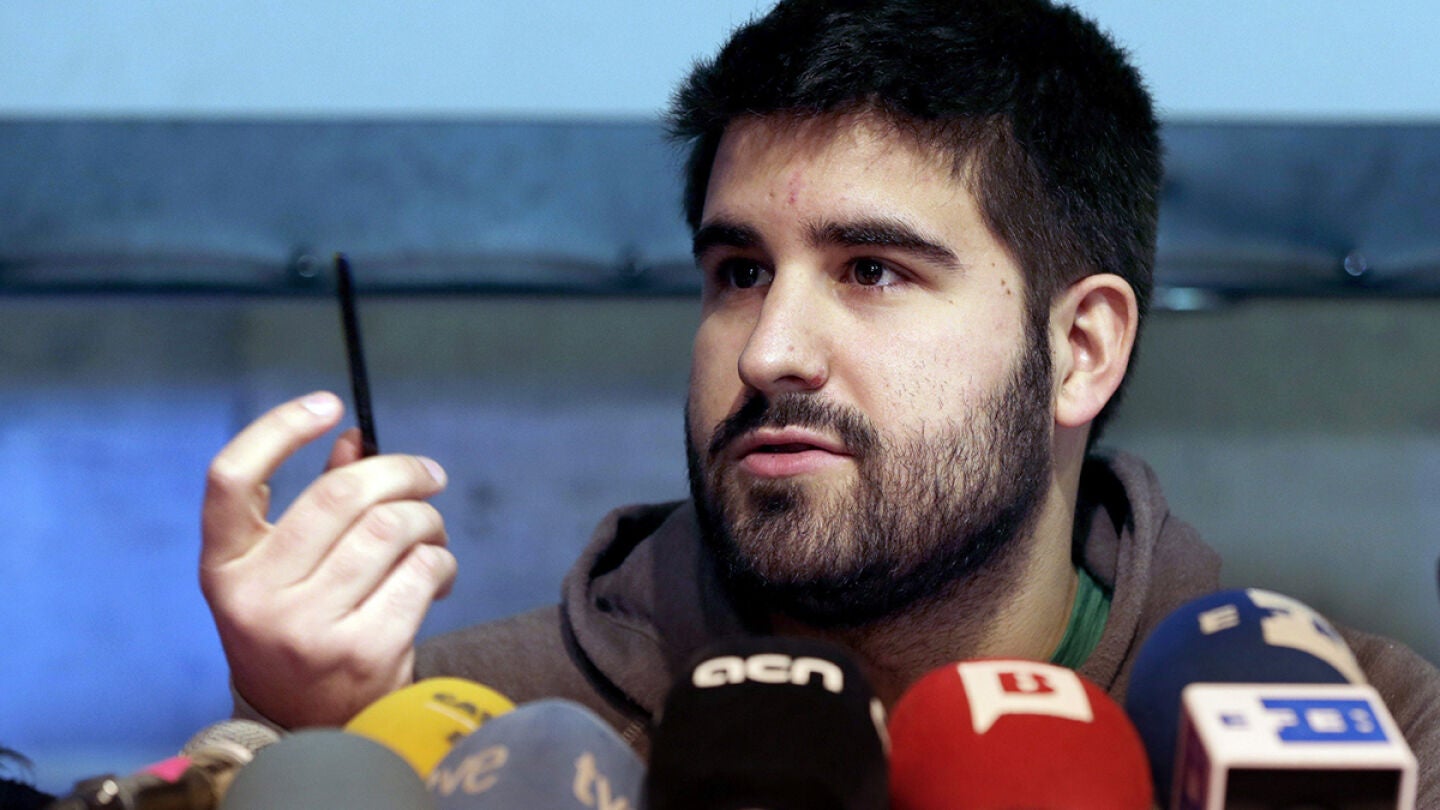 Los l&iacute;deres de Podemos en Bilbao y Barcelona no descartan presentarse a las municipales con otra formaci&oacute;n