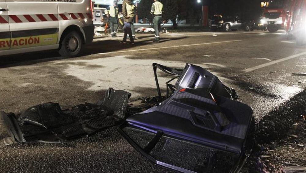 Tres fallecidos y cinco heridos al chocar dos turismos en Muelas (Zamora)