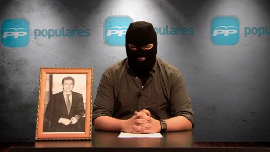 El viñetista Facu Díaz durante su parodia del Partido Popular El viñetista Facu Díaz durante su parodia del Partido Popular