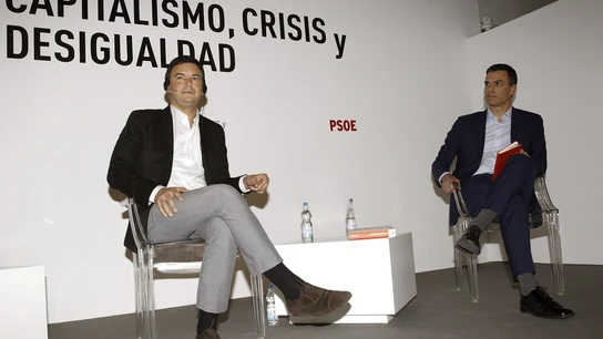Pedro Sánchez debate con el economista Thomas Piketty Pedro Sánchez debate con el economista Thomas Piketty