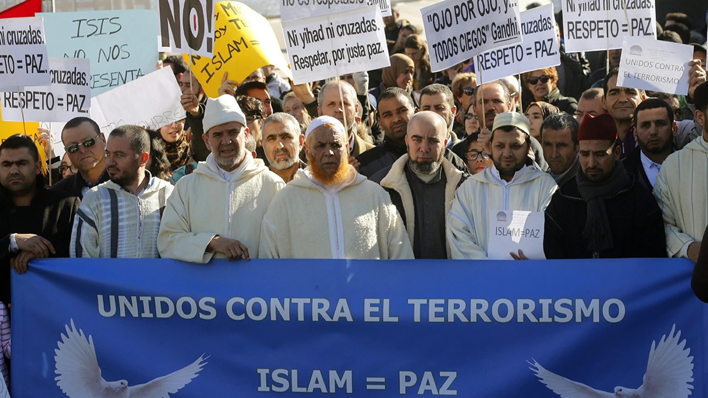 Hispanomusulmanes condenan en Atocha los atentados de Francia Hispanomusulmanes condenan en Atocha los atentados de Francia