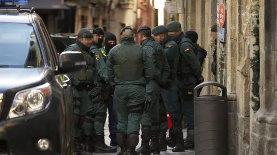 Dieciséis detenidos del colectivo de apoyo a ETA Dieciséis detenidos del colectivo de apoyo a ETA