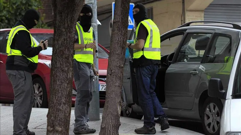 Agentes de la Guardia Civil en una operación antiterrorista