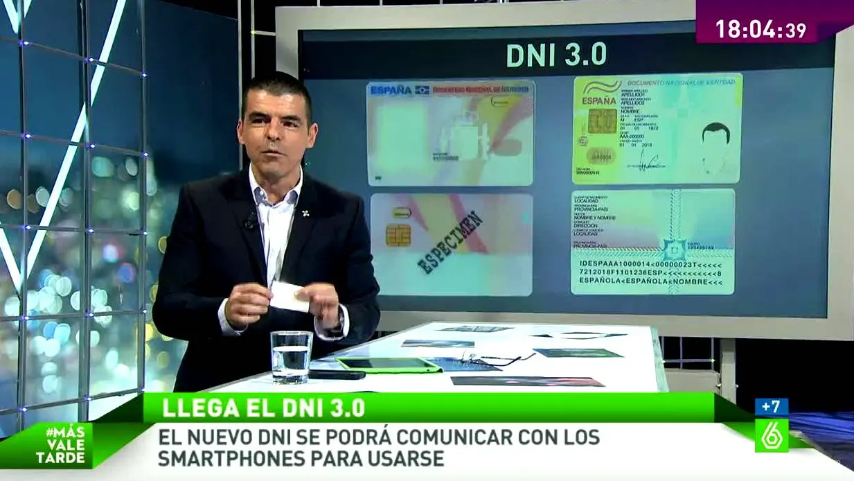 Manuel Marlasca analiza el nuevo DNI 3.0