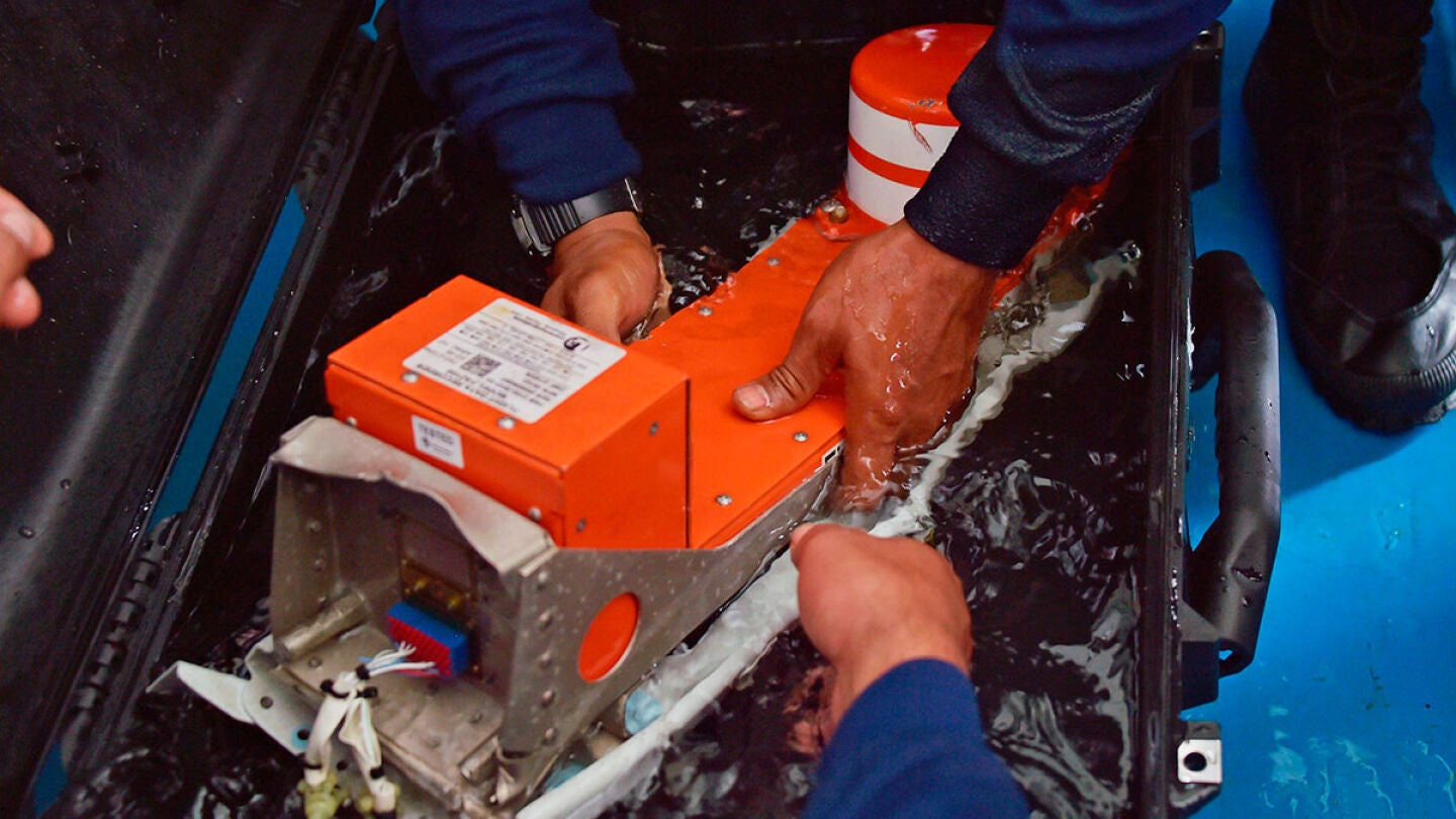 Una de las cajas negras del avi&oacute;n de AirAsia