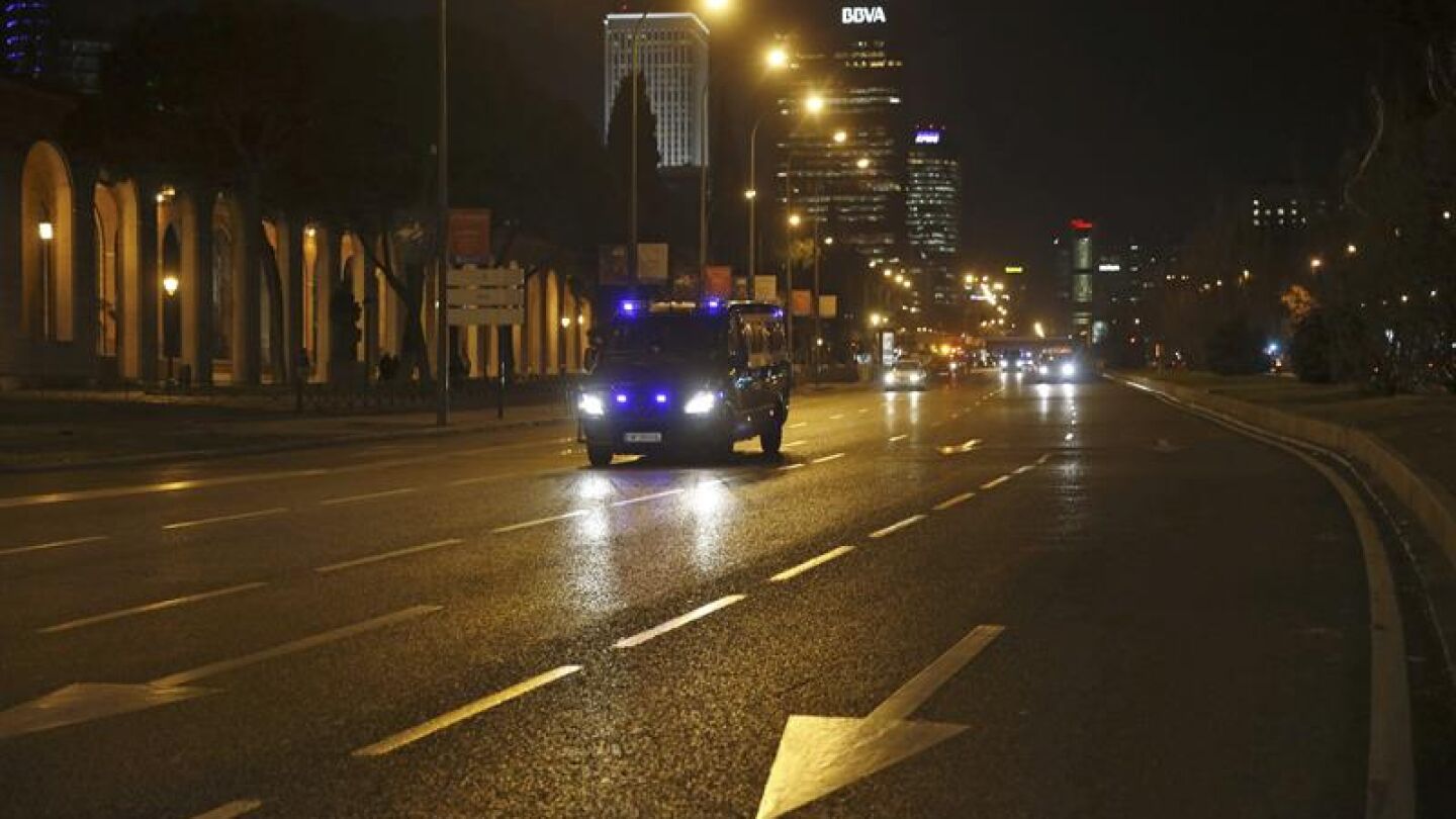 Furg&oacute;n de Polic&iacute;a en La Castellana