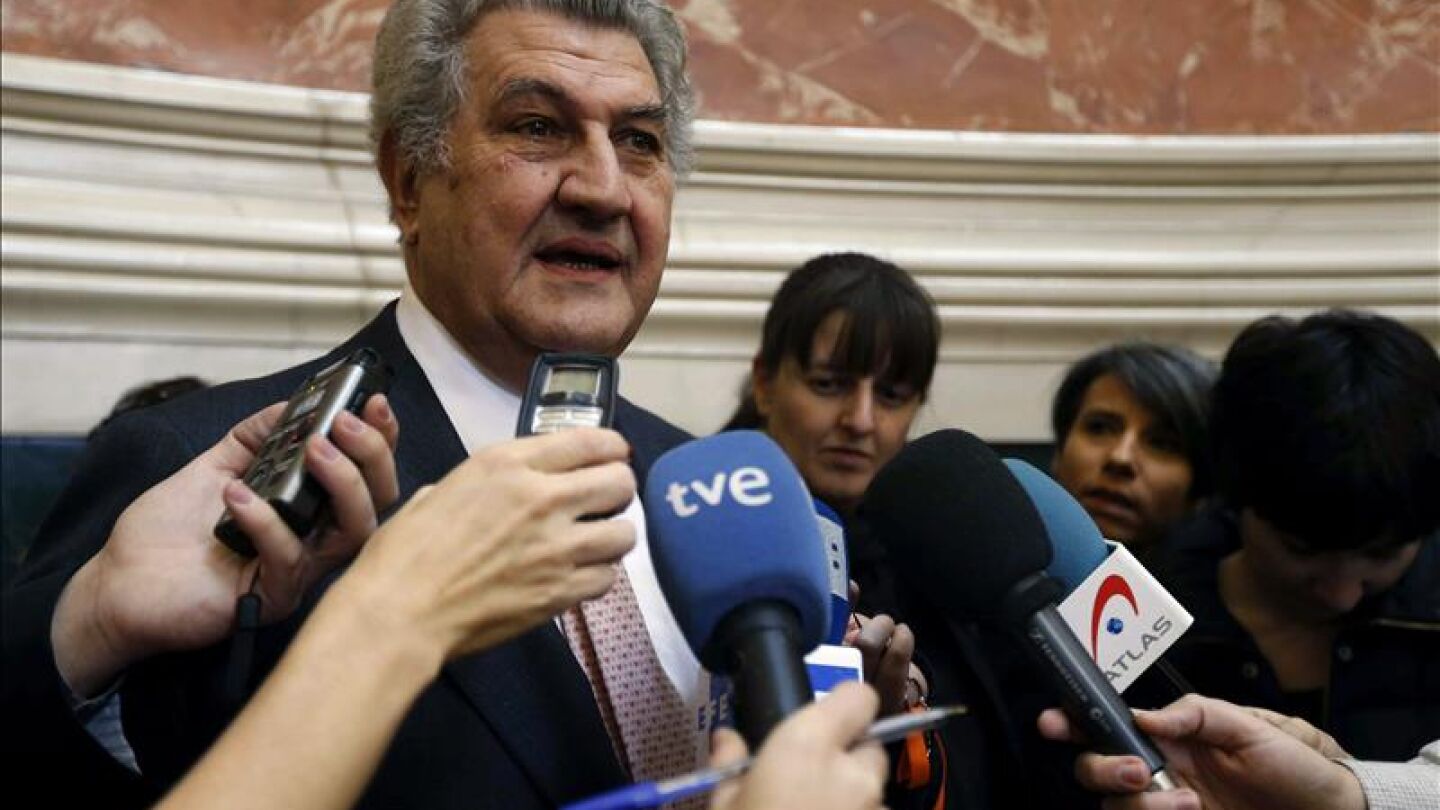 Jes&uacute;s Posada habla ante los medios de comunicaci&oacute;n