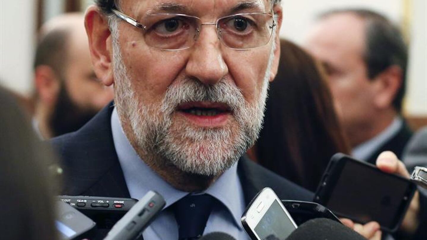 El presidente del Gobierno, Mariano Rajoy, en los pasillos del Congreso