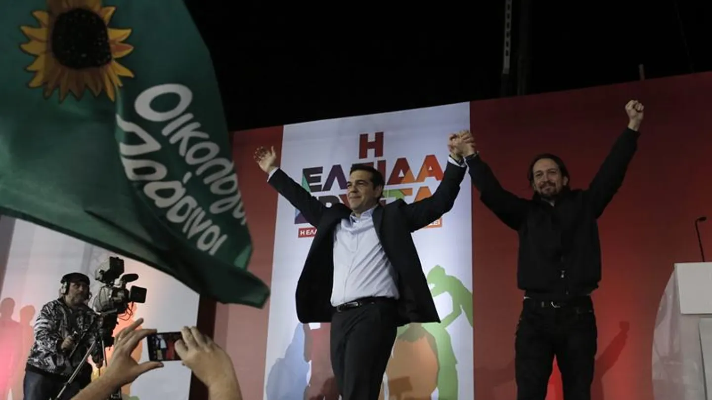 Pablo Iglesias, en un mitin junto a Alexis Tsipras Pablo Iglesias, en un mitin junto a Alexis Tsipras