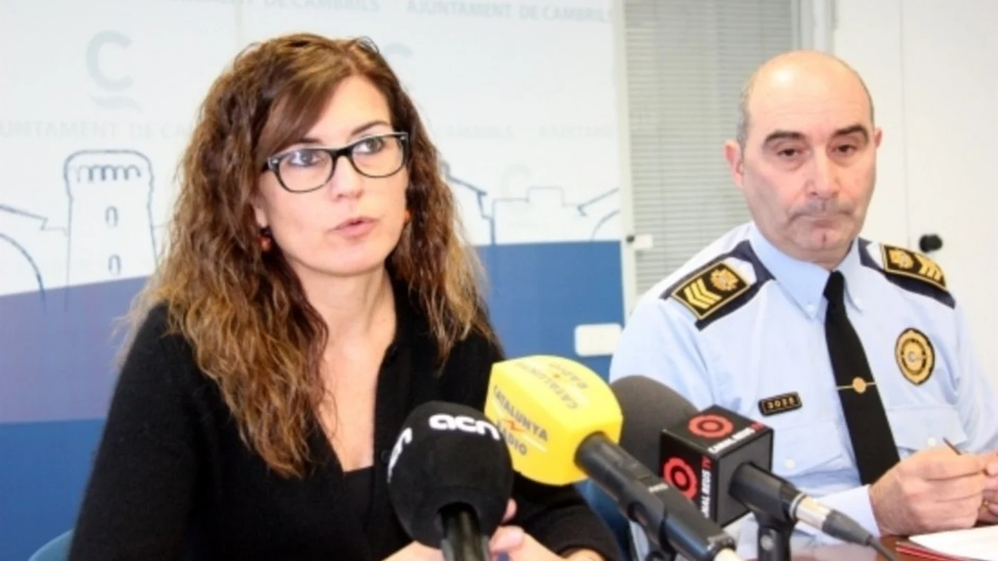 El Ayuntamiento de Cambrils multará con 500 euros los insultos a trabajadores municipales El Ayuntamiento de Cambrils multará con 500 euros los insultos a trabajadores municipales