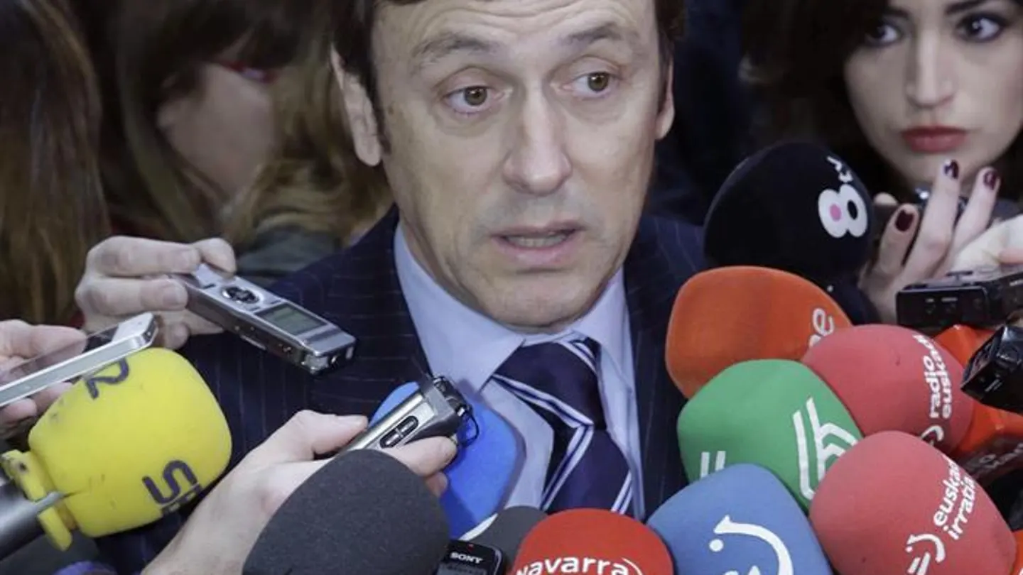 Hernando habla con los periodistas Hernando habla con los periodistas