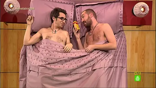 Cómo comportarse en la cama, por Berto Romero y Jorge Ponce Cómo comportarse en la cama, por Berto Romero y Jorge Ponce