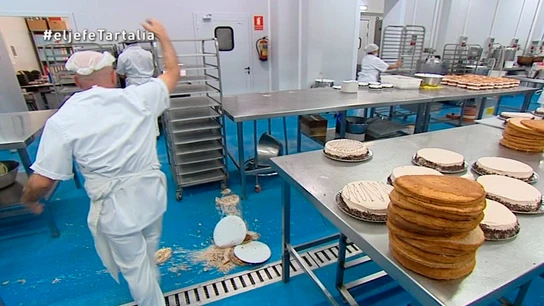 El trabajo del jefe acaba estampado en el suelo El trabajo del jefe acaba estampado en el suelo