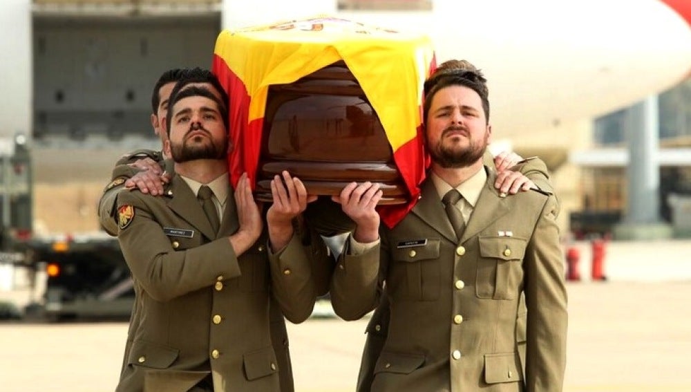 Féretro del soldado español muerto en Líbano