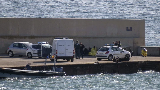 Naufraga una patera cerca de Melilla. Naufraga una patera cerca de Melilla.