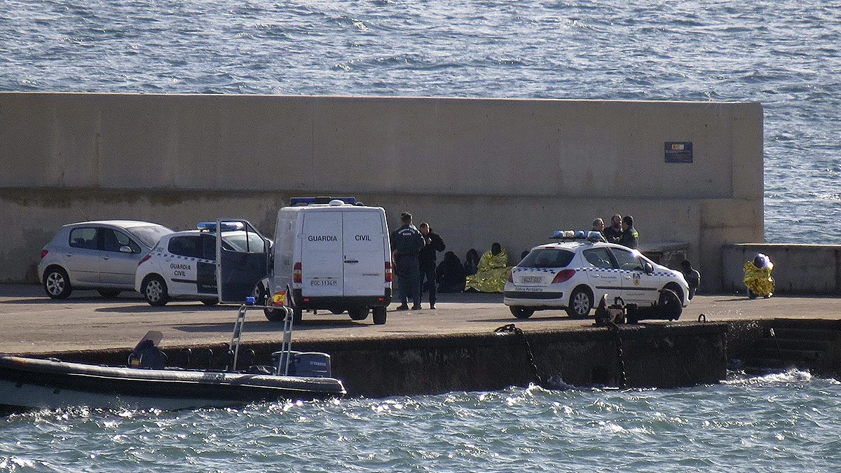 Naufraga una patera cerca de Melilla.