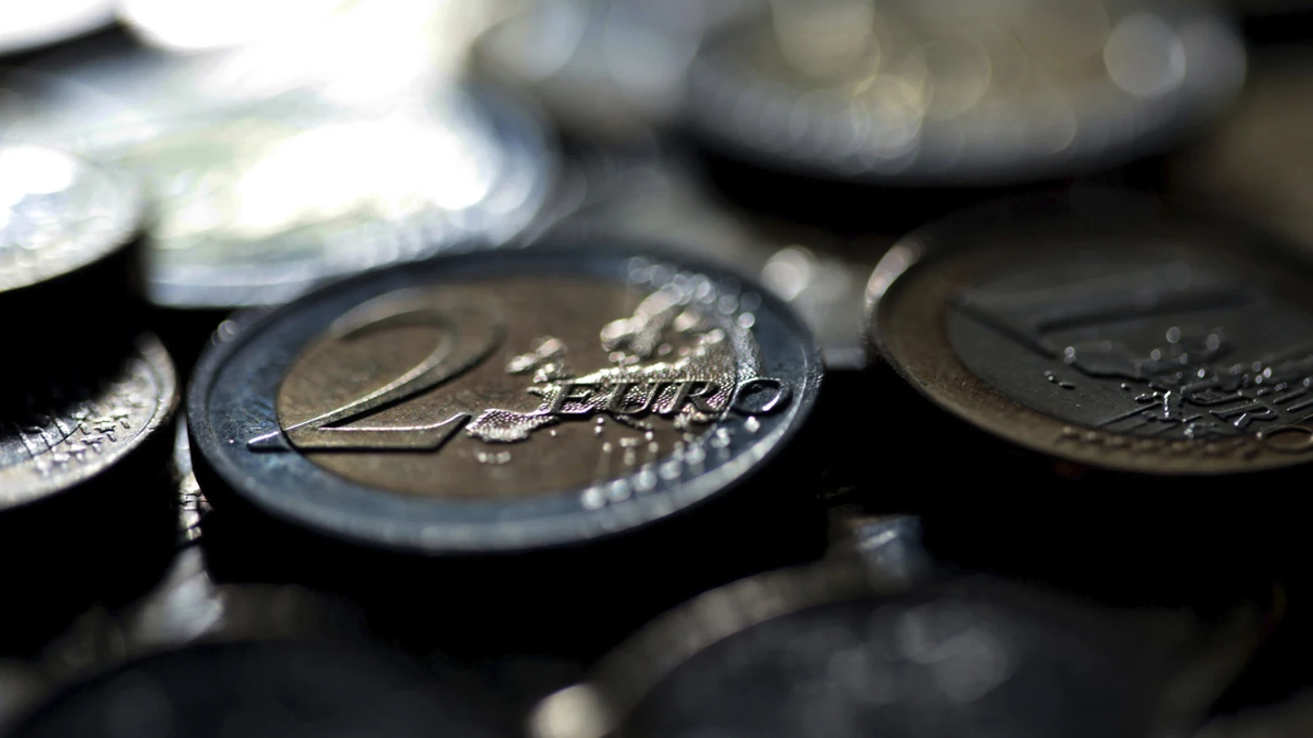 Monedas de dos y un euros Monedas de dos y un euros