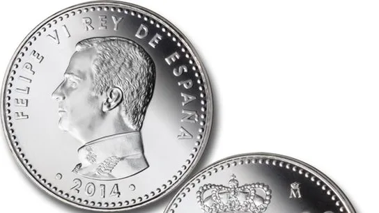Detalle de las monedas de 30 euros que conmemoran la proclamación de Felipe VI. FNMT Detalle de las monedas de 30 euros que conmemoran la proclamación de Felipe VI. FNMT