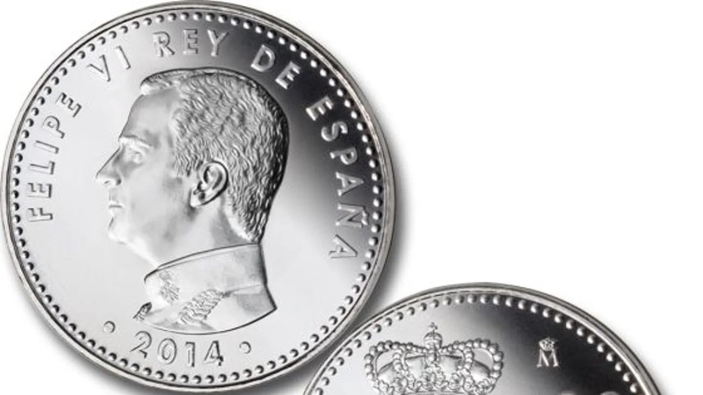 Detalle de las monedas de 30 euros que conmemoran la proclamación de Felipe VI. FNMT Detalle de las monedas de 30 euros que conmemoran la proclamación de Felipe VI. FNMT
