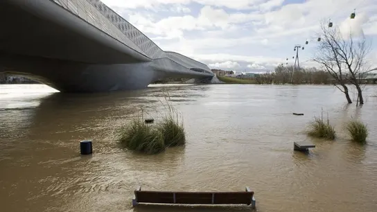 Desbordamiento del río Ebro Desbordamiento del río Ebro