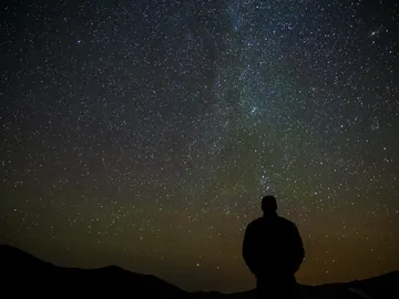 Esperando a la lluvia de estrellas Esperando a la lluvia de estrellas