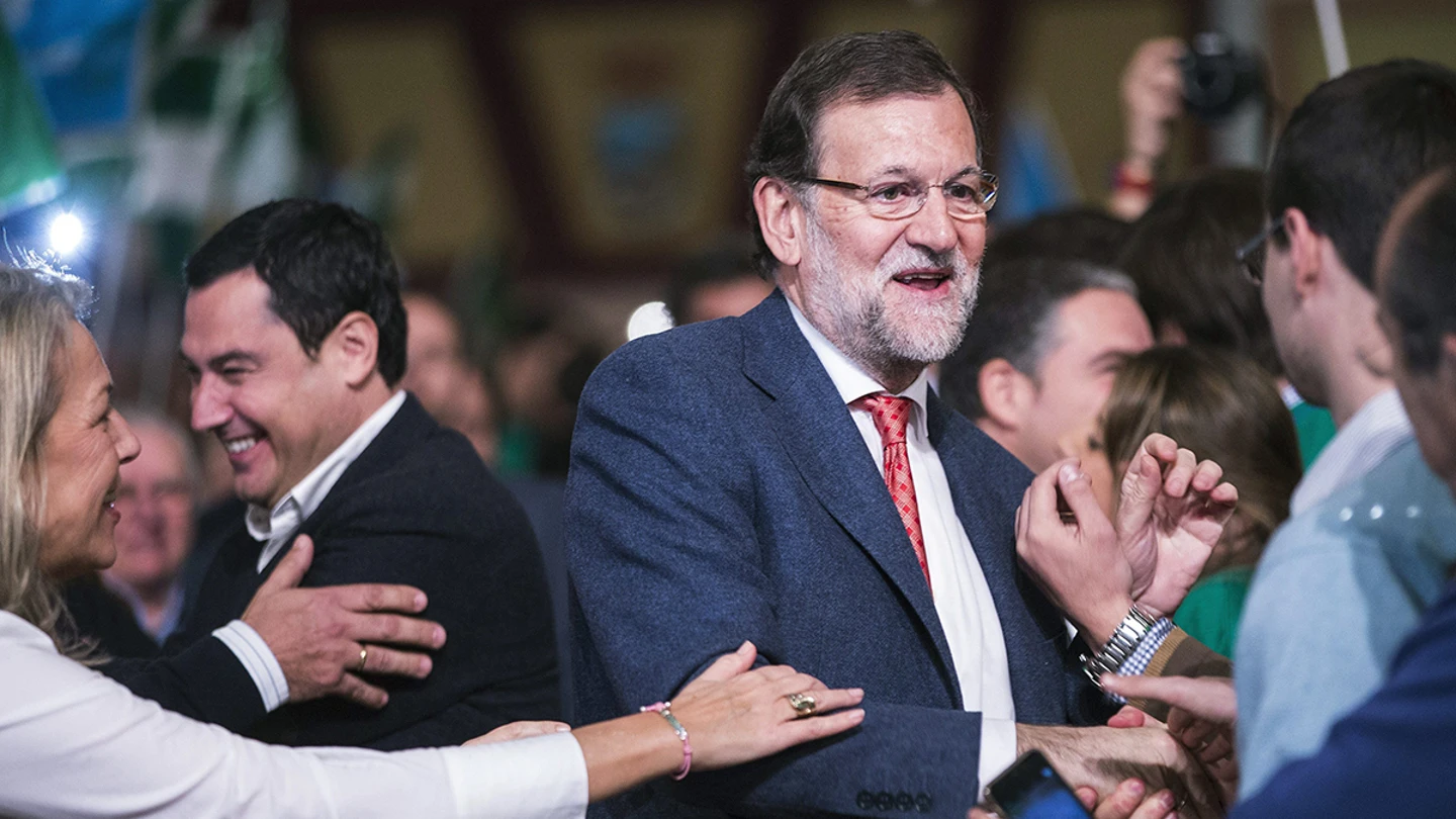 Rajoy sobre la recuperación económica: ""Lo que ha costado tanto no se puede diluir como un azucarillo" Rajoy sobre la recuperación económica: ""Lo que ha costado tanto no se puede diluir como un azucarillo"