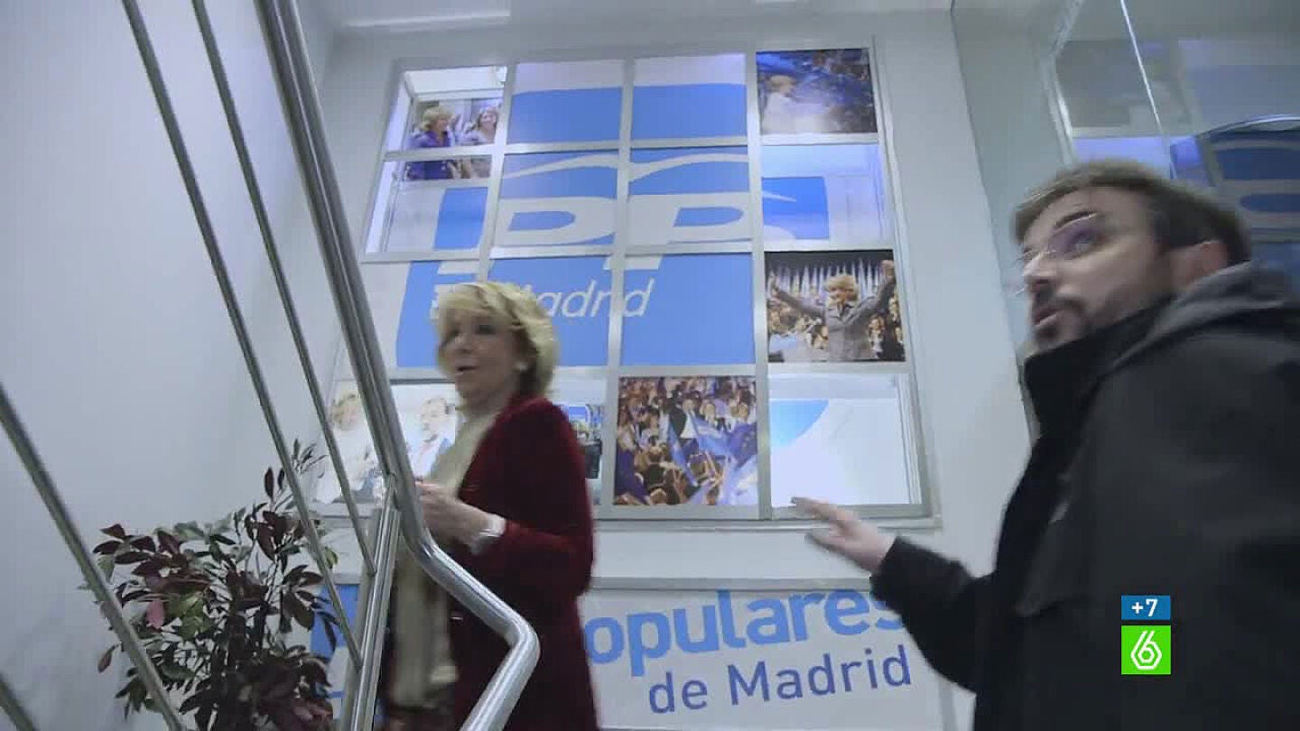 Aguirre y &Eacute;vole en la sede regional del PP