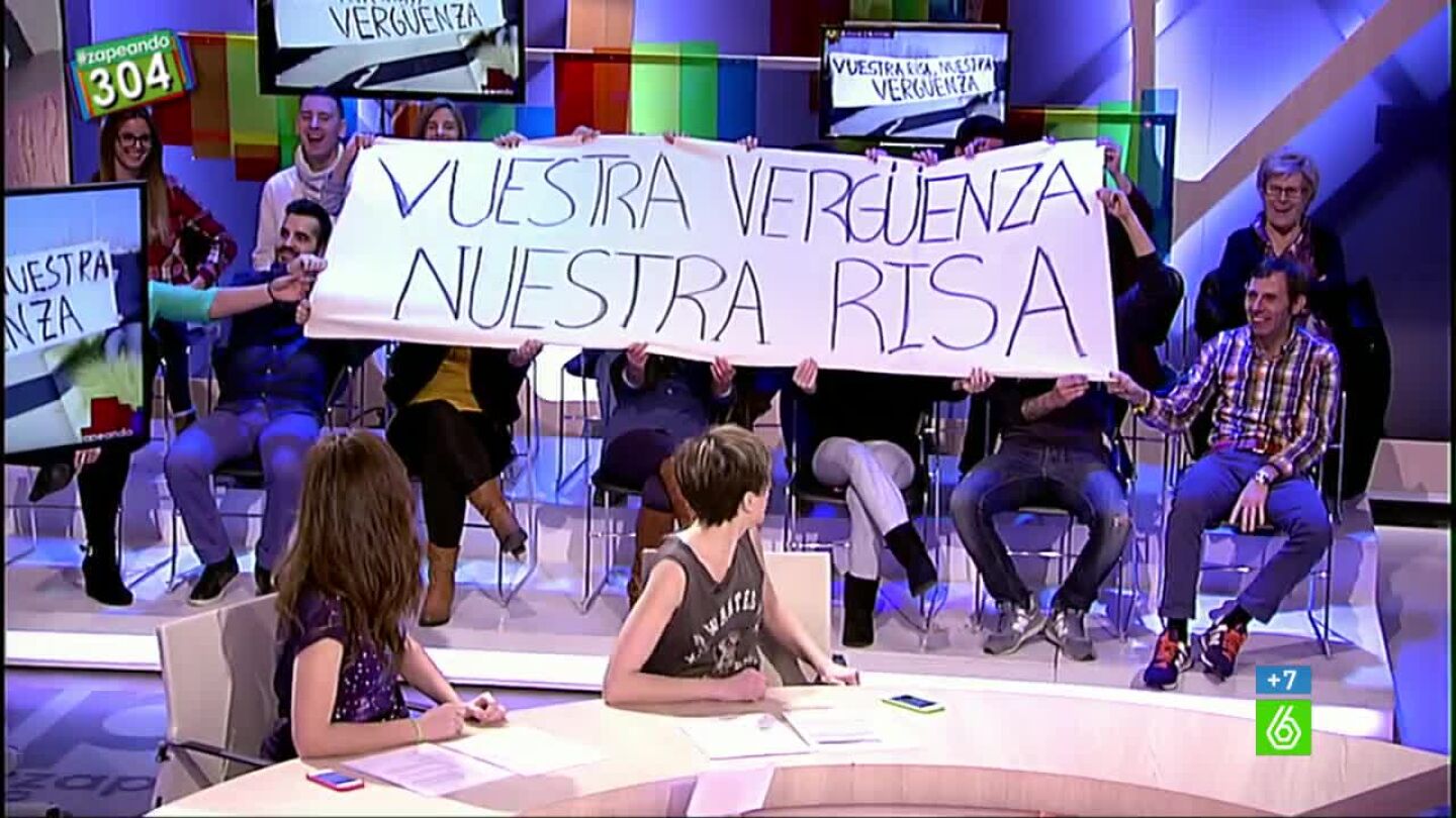 vuestra verg&uuml;eza, nuestra risa