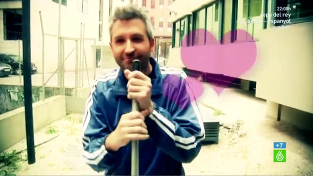 Frank Blanco cantando 'Love is in the air' Frank Blanco cantando 'Love is in the air'