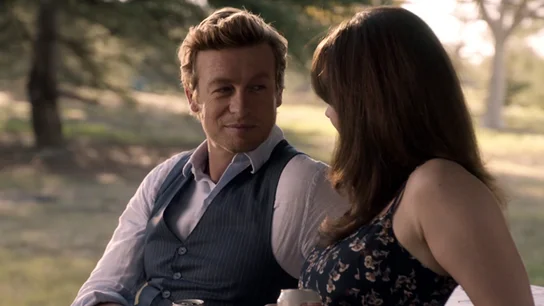 Teresa Lisbon le dice a Patrick Jane que le quiere Teresa Lisbon le dice a Patrick Jane que le quiere