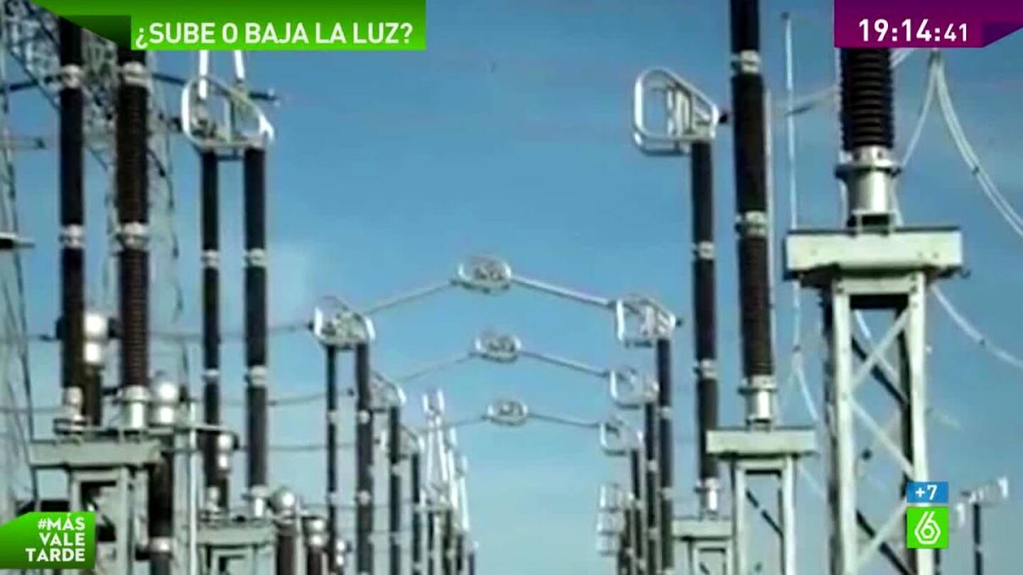 &iquest;La luz subi&oacute; o bajo el a&ntilde;o pasado? La Comisi&oacute;n Nacional de Competencia dice que, el Ministerio de Industria no est&aacute; dando los datos correctos