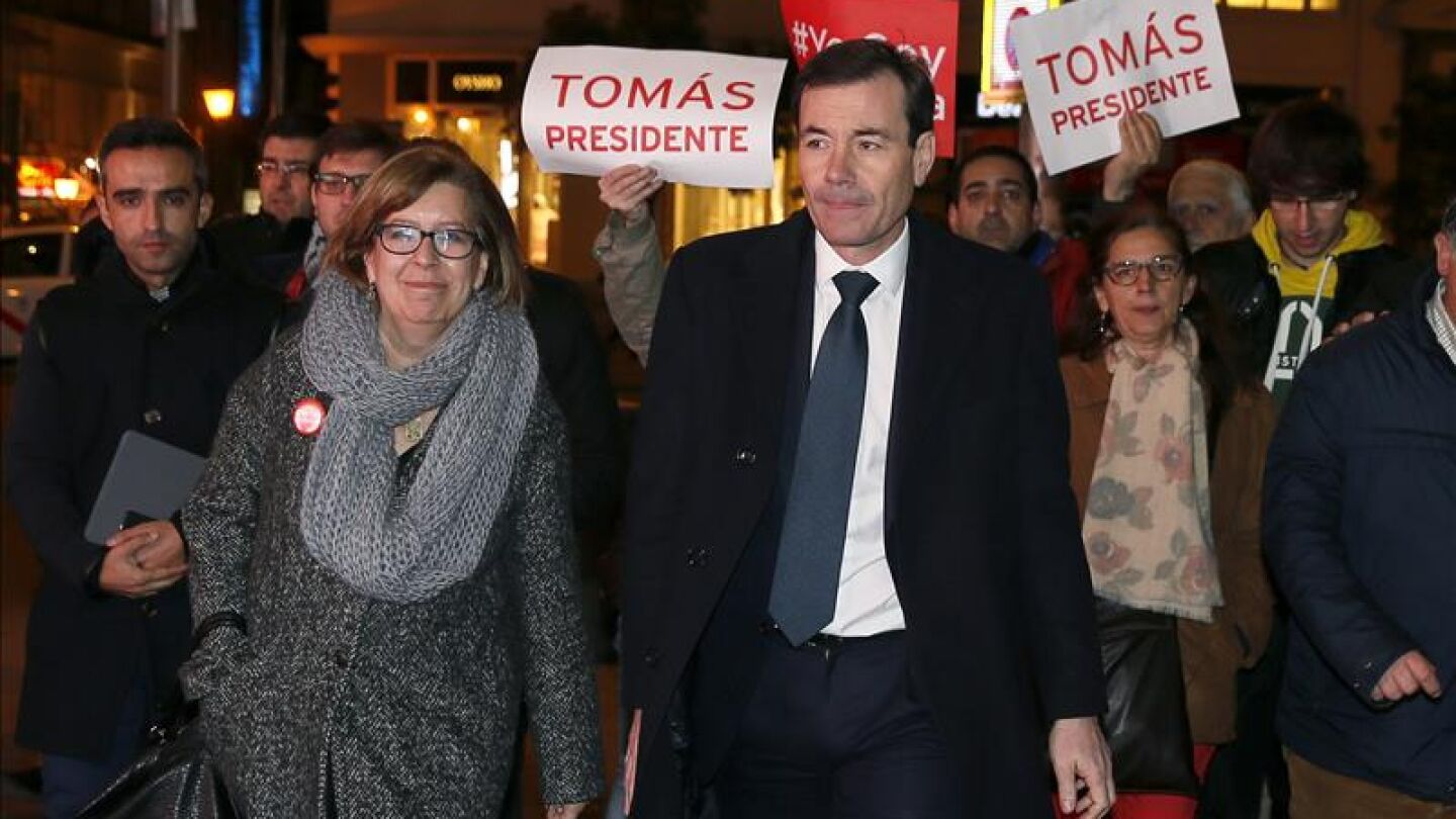 G&oacute;mez con Maru Men&eacute;ndez, la secretaria de Organizaci&oacute;n