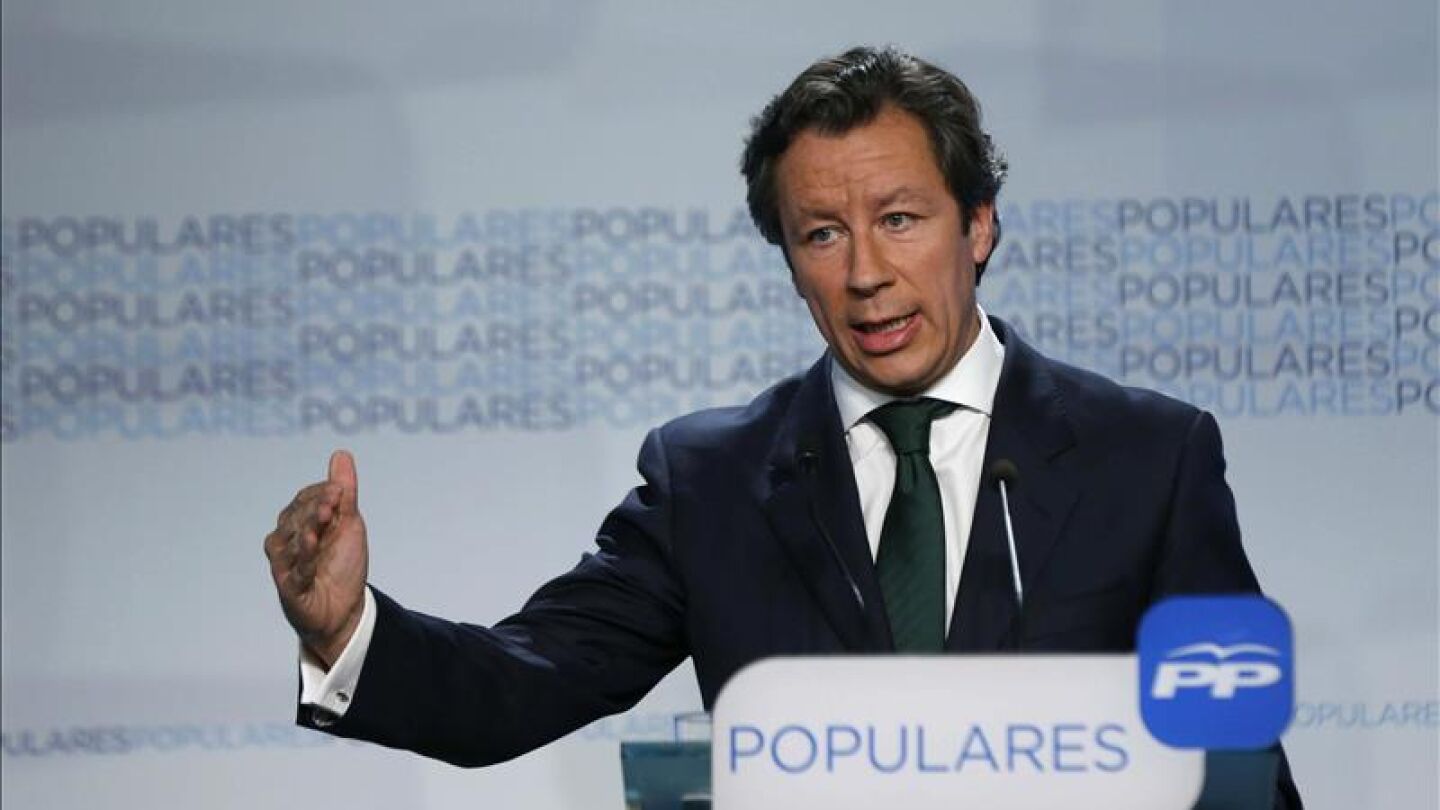 Carlos Floriano habla ante los medios de comunicaci&oacute;n
