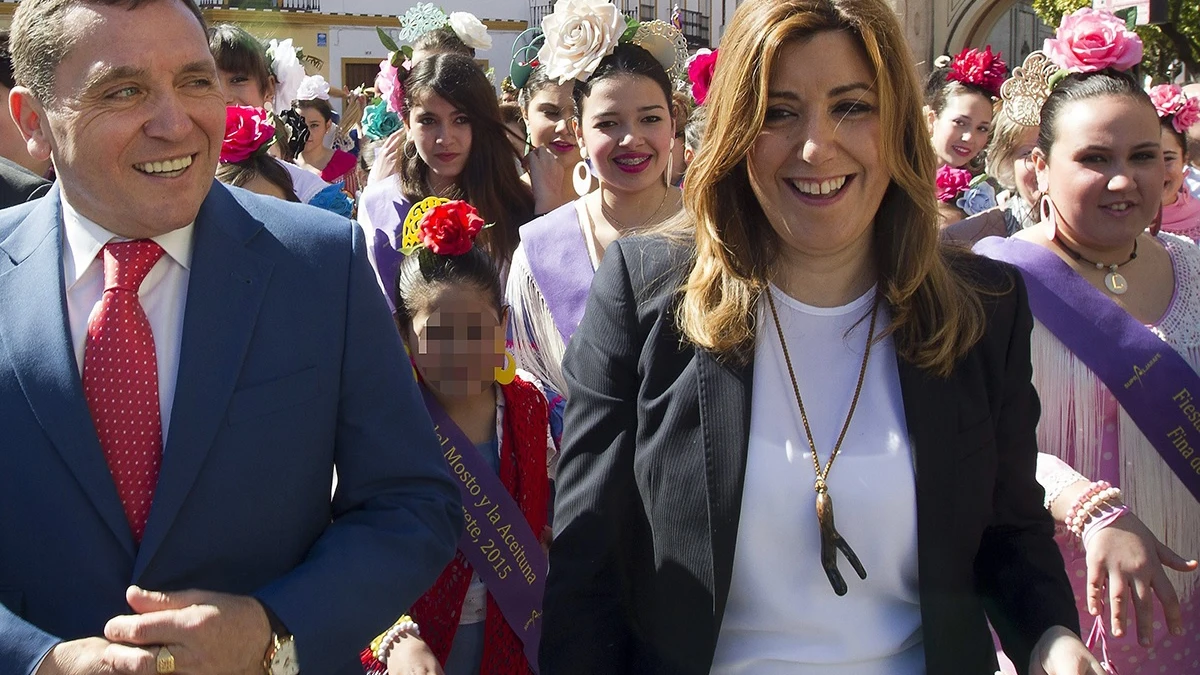 Susana Díaz junto al alcalde de Umbrete, Sevilla, Joaquín Fernández