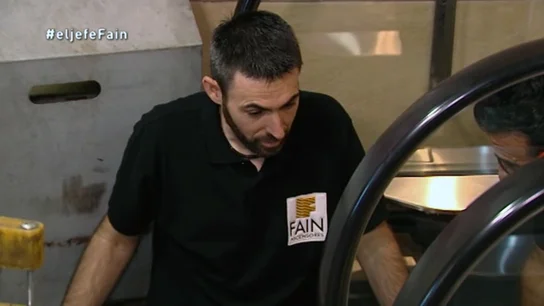 Pedro, técnico de 'Fain Ascensores' Pedro, técnico de 'Fain Ascensores'