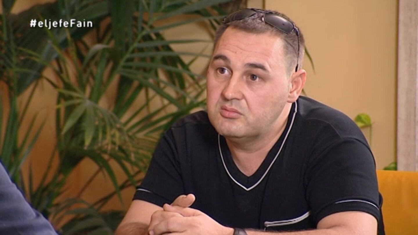 Pablo se ve las caras con 'El Jefe Infiltrado' de 'Fain Ascensores'