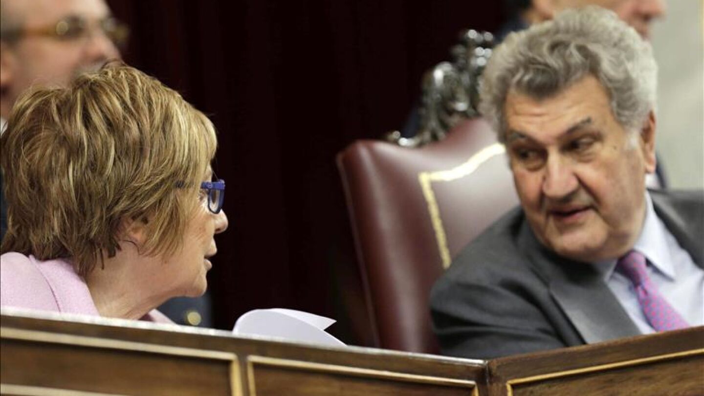 Jes&uacute;s Posada y Celia Villalobos