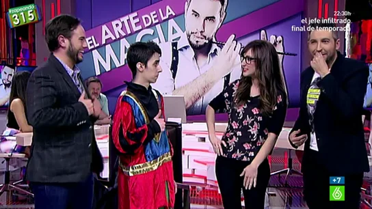 Jorge Blass hace aparecer al príncipe azul de Ana Morgade Jorge Blass hace aparecer al príncipe azul de Ana Morgade