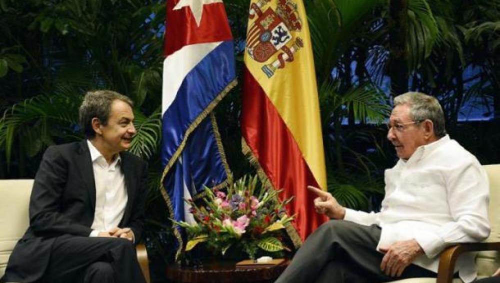 José Luis Rodríguez Zapatero y Raúl Castro durante su encuentro