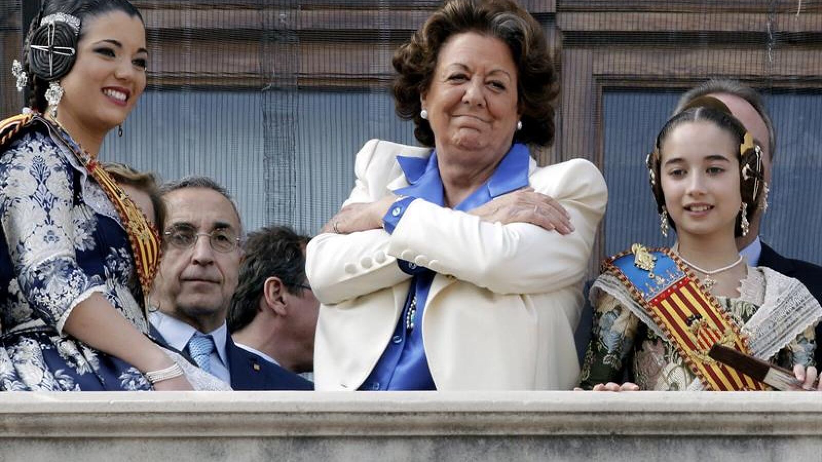 Rita Barber&aacute; tras pronunciar un discurso
