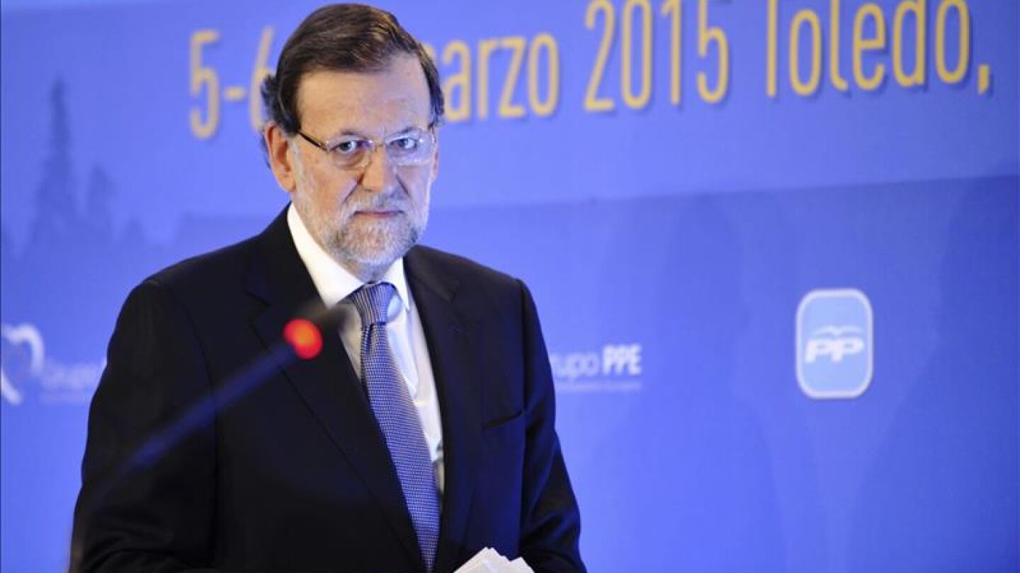 Mariano Rajoy antes de hablar en un acto p&uacute;blico
