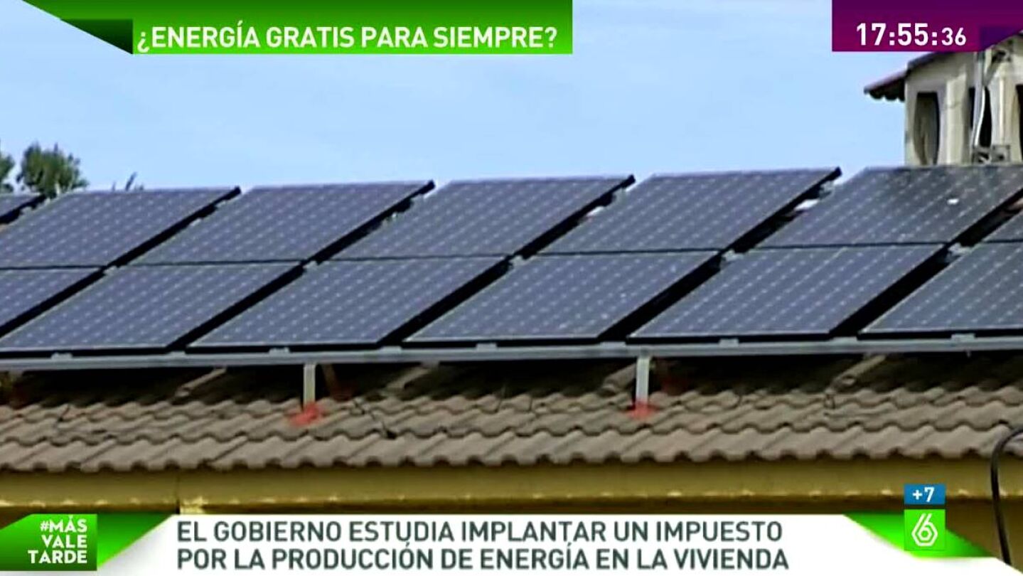 Los espa&ntilde;oles que tiene placas solares en casa no lo declaran