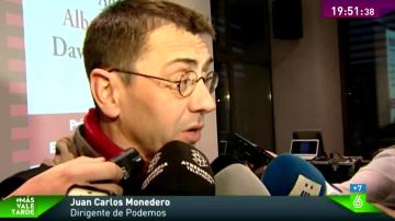 Juan Carlos Monedero habla con los medios