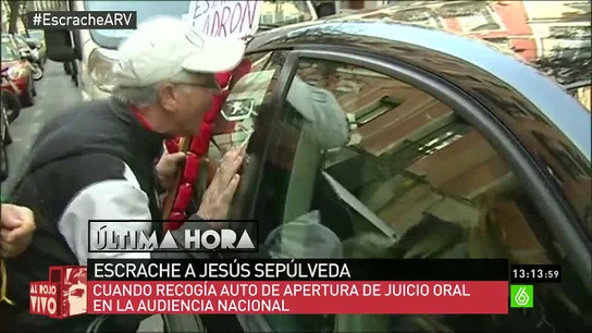 Escrache a Jesús Sepúlveda Escrache a Jesús Sepúlveda
