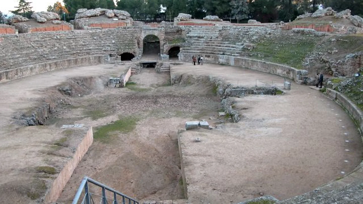 El anfiteatro romano de Mérida El anfiteatro romano de Mérida
